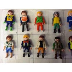 1B: diverse poppetjes van playmobil