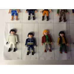 1B: diverse poppetjes van playmobil