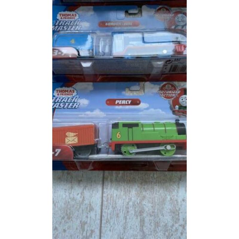 Thomas de Trein, Trackmaster, Gordon, Henri, Percy, 3 st, ni