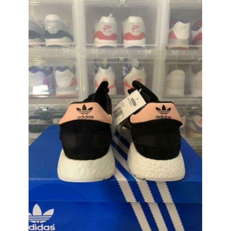 Adidas iniki maat 38