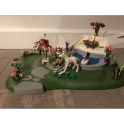 Playmobil fairy tail eenhoorn vijver , paard met vleugels