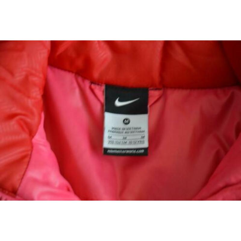 Sportieve Nike jas in rood, roze en wit