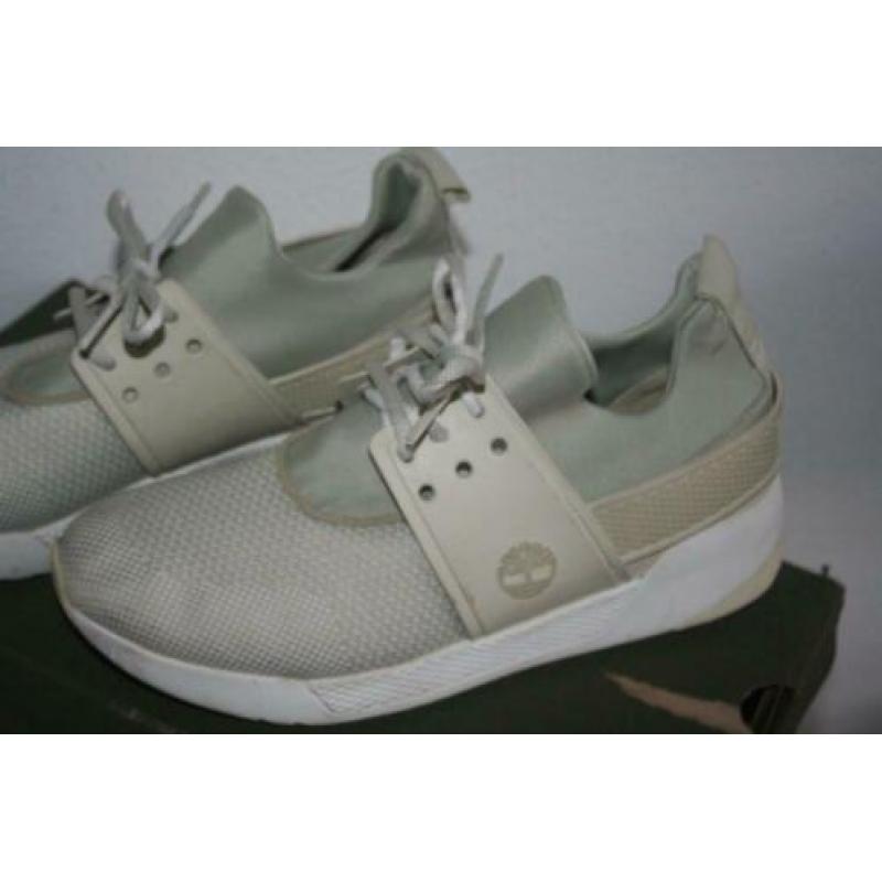 Timberland gympen/ sneakers mt 38 zgan taupe