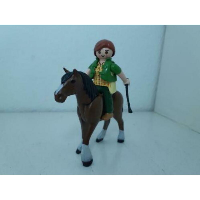 Playmobil paardenbox met ruiter