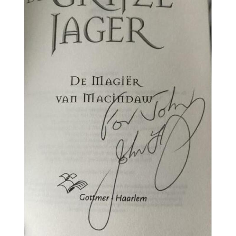 De grijze jager deel 1 t/m 12 + broederband 1, John flanagan