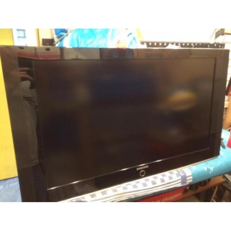 Samsung TV 101 cm