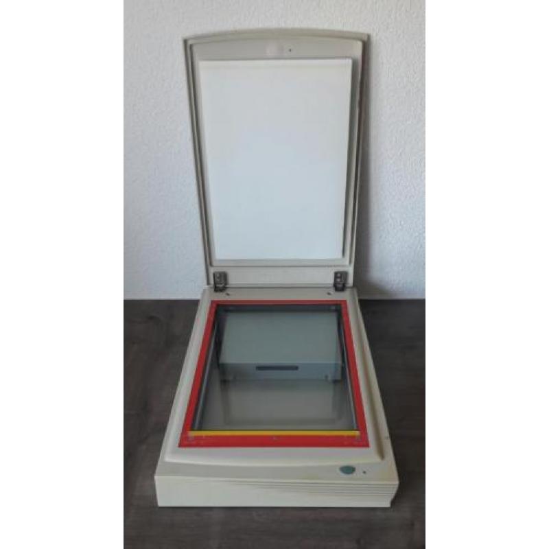 Primax scanner 4800 direct (30 bit)