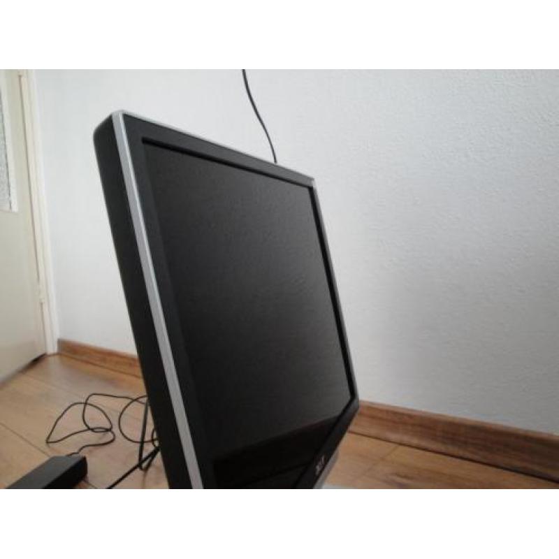 1 Acer monitor