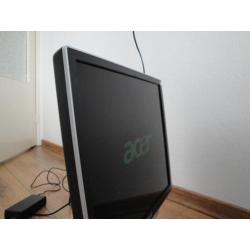 1 Acer monitor