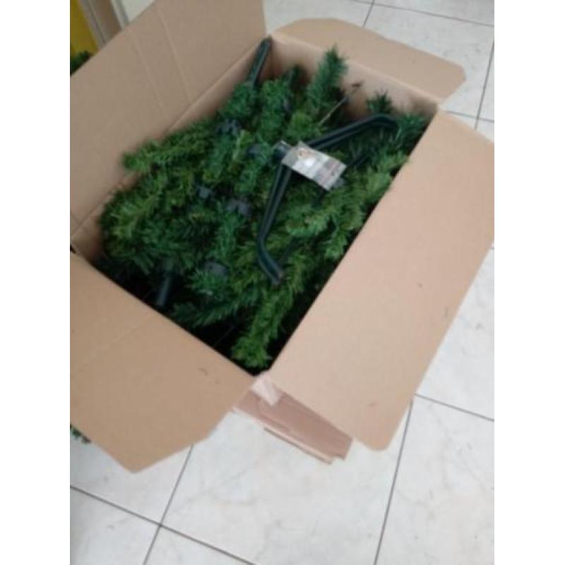 Leuke kerstboom 180cm